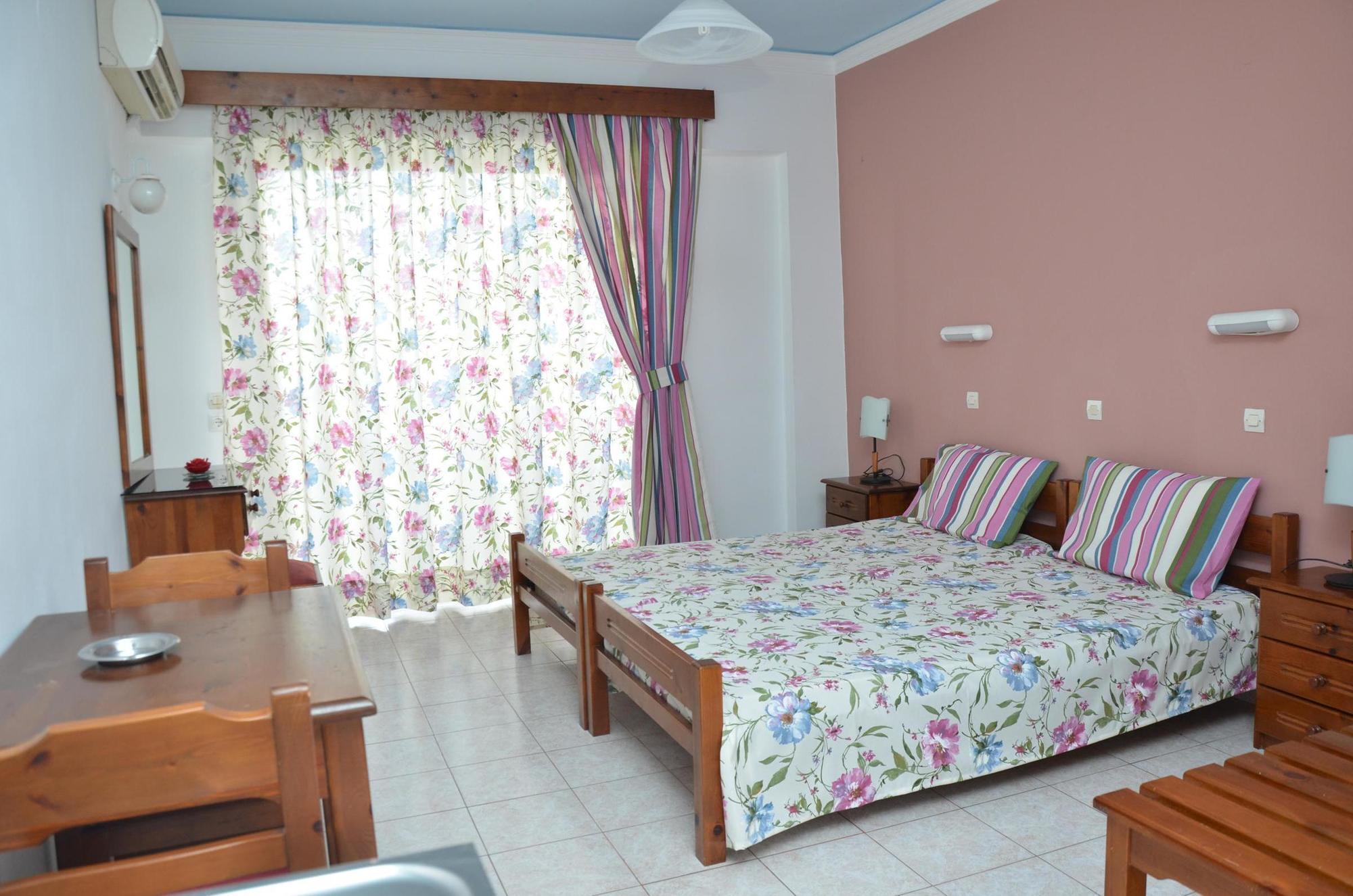 Apartment Iatridis (adults Only) *